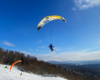SnowGliding na szybowisku w Bezmiechowej - to sport ekstremalny i jedna z najbardziej malowniczych i pokazowych atrakcji w Bieszczadach zimą.