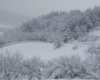 Serpentyny w miejscowości Kulaszne w szacie zimowej - to obowiązkowa atrakcja na wycieczki zimowe na pograniczu Bieszczad i Beskidu Niskiego.