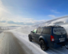 Zaspy śnieżne w Płonnej i dmuchawa (pług wirnikowy) na drodze 889 między Szczawnem, a Rymanowem w Beskidzie Niskim - zimowa atrakcja w Województwie Podkarpackim.