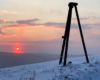 Niepowtarzalny zachód słońca w Beskidzie Niskim na górze RZEPEDKA z zimowym widokiem na Bieszczady.